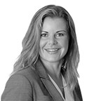 Vera Lisenstedt, Lisenstedt Fastighetsförmedling